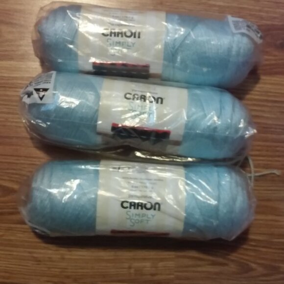 Yarn Caron Simply Soft 3 Skeins Soft Blue - Picture 1 of 2